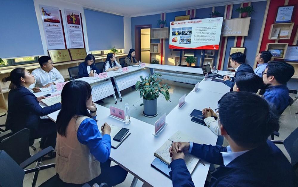 Nhóm giám sát tuần tra thứ năm của Ban Cấp ủy Ủy ban Quản lý và Giám sát Tài sản Nhà nước đến Trung tâm Mới Cơ giới nghiên cứu và điều tra